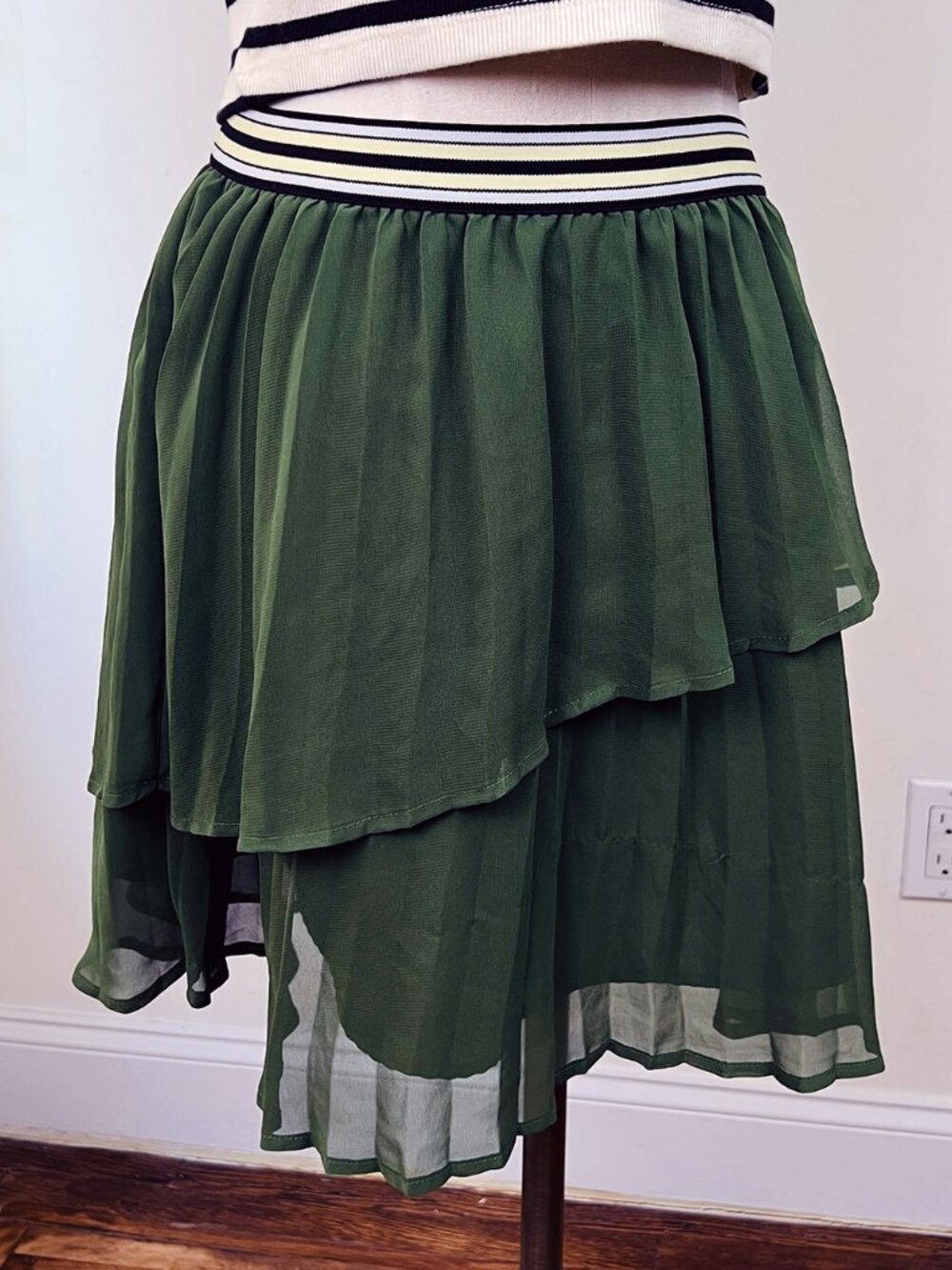 Zara Basic Green Layered Chiffon Skirt Striped Elastic Waist Size S